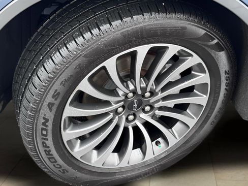 Used 2021 Lincoln Aviator Reserve w/ Equipment Group 201A image 24