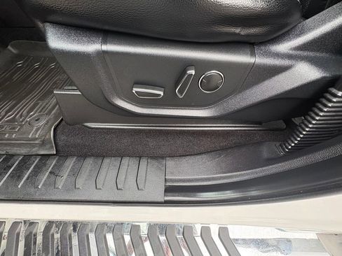 Used 2016 Ford F150 Lariat image 12