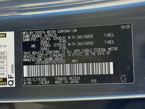 Used 2025 Toyota 4Runner TRD Sport Premium image 32