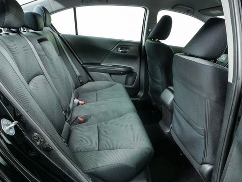 Used 2016 Honda Accord LX image 18