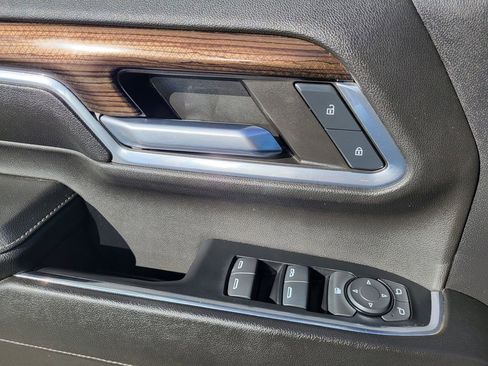 Used 2024 Chevrolet Silverado 2500 LT image 17