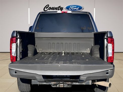 Used 2017 Ford F350 Lariat image 21