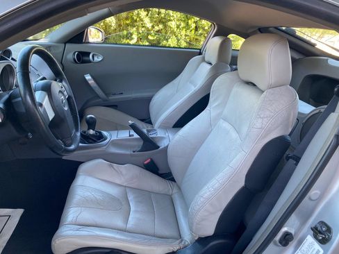 Used 2003 Nissan 350Z Touring RWD image 24