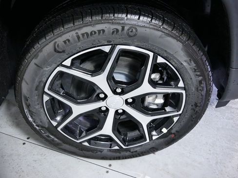 New 2025 Jeep Compass Limited image 21