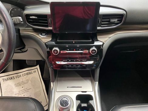Used 2021 Ford Explorer Limited w/ Equipment Group 301A image 30
