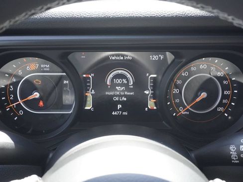 Used 2025 Jeep Wrangler Unlimited Sport AWD/4WD image 11
