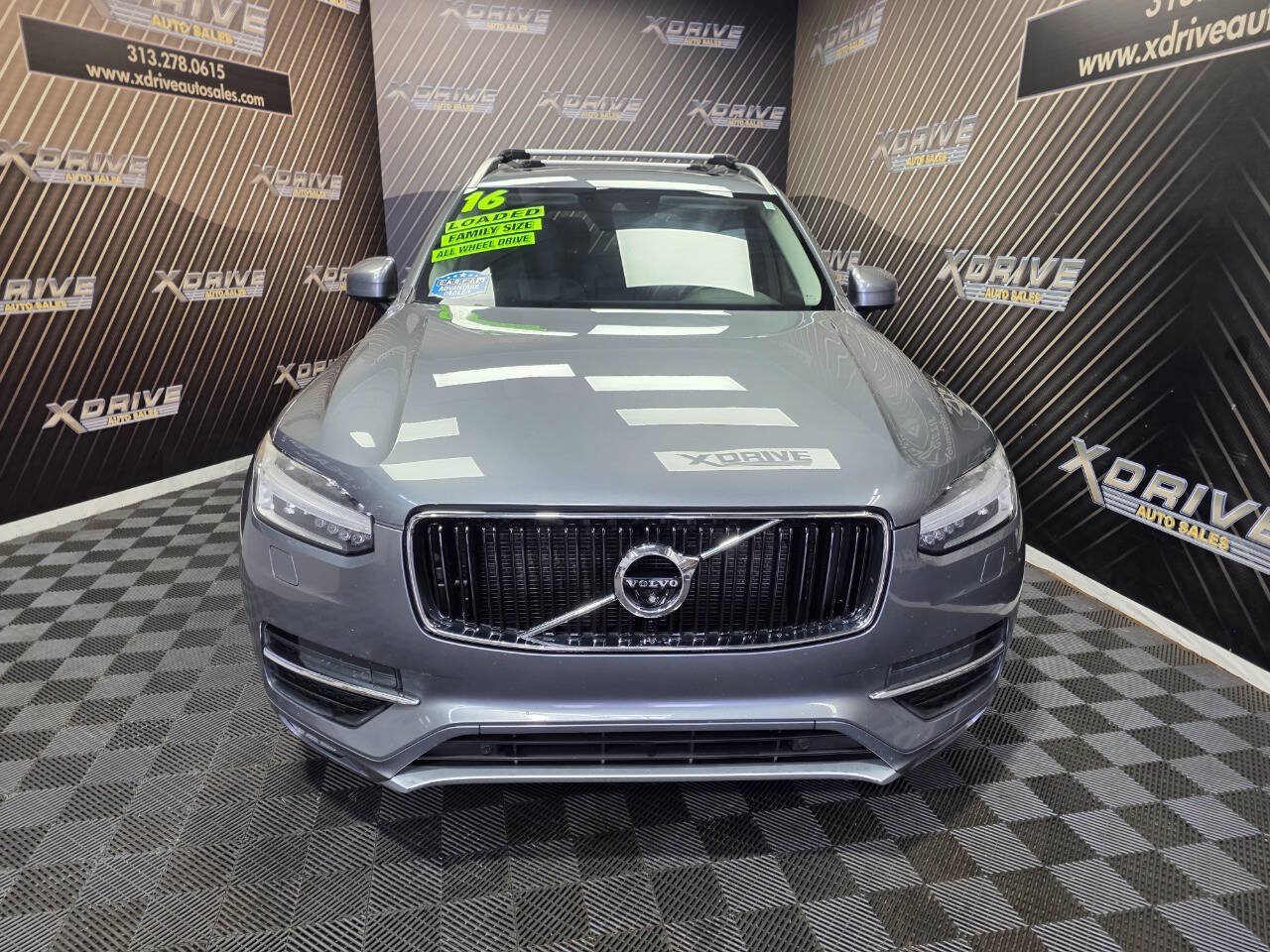Used 2016 Volvo XC90 T6 Momentum w/ Momentum Plus Package AWD/4WD image 5