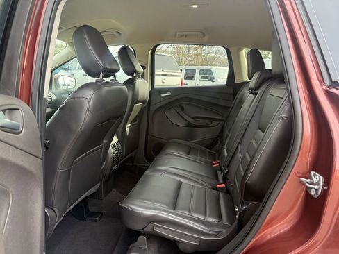 Used 2018 Ford Escape SEL image 19