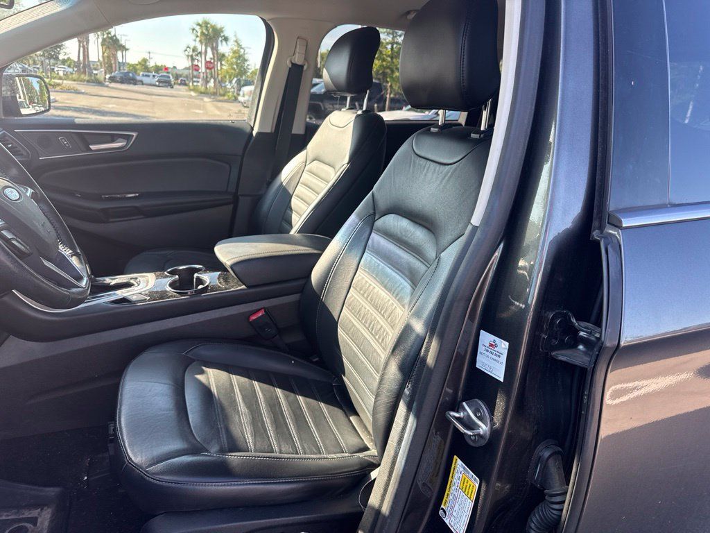 Used 2017 Ford Edge SEL w/ Equipment Group 201A FWD image 13