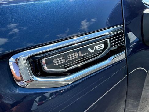 Used 2022 GMC Sierra 1500 SLT w/ SLT Premium Plus Package AWD/4WD image 31