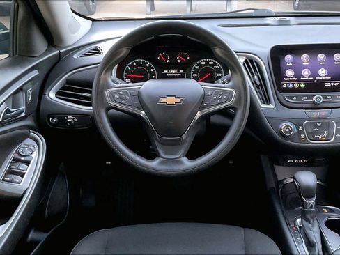 Used 2021 Chevrolet Malibu LS image 7