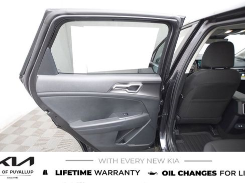 New 2026 Kia Sportage LX image 11