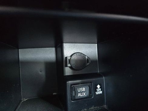 Used 2013 Toyota Camry LE FWD image 22