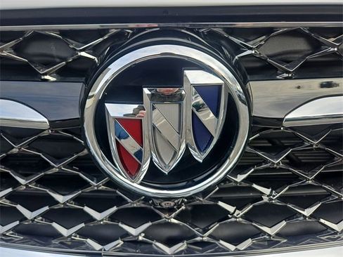 Used 2023 Buick Envision Avenir image 32