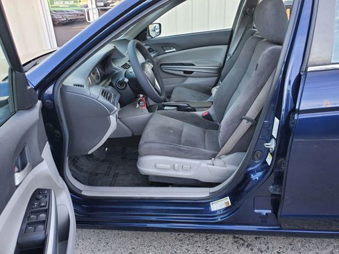 Used 2010 Honda Accord EX image 3