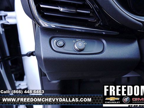 New 2026 Buick Envista Sport Touring image 27