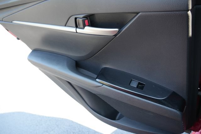 Used 2025 Toyota Camry SE FWD image 20