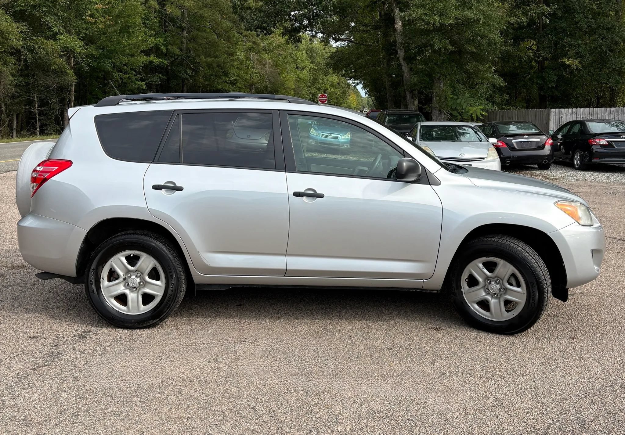 Used 2010 Toyota RAV4 4WD w/ Base L4 Extra Value Pkg image 7