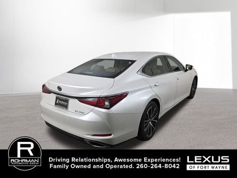 Used 2023 Lexus ES 350 w/ Premium Package image 7