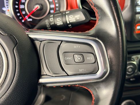 Used 2022 Jeep Wrangler Unlimited Rubicon AWD/4WD image 24