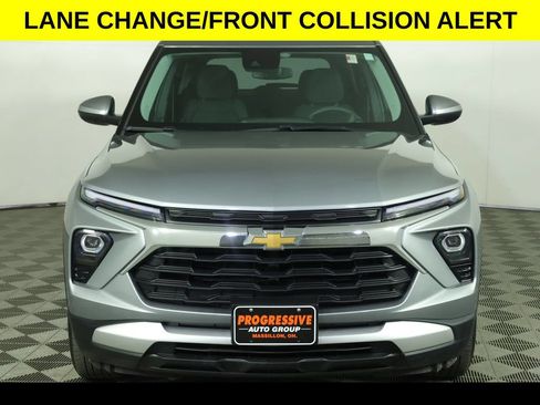 Used 2025 Chevrolet TrailBlazer LT AWD/4WD image 7