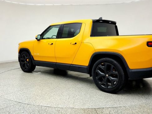 Used 2022 Rivian R1T Adventure AWD/4WD image 7