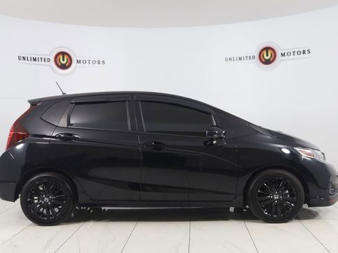 Used 2019 Honda Fit Sport image 2