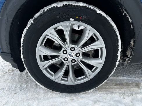 Used 2023 Ford Explorer Limited w/ Equipment Group 301A image 36