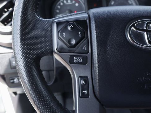 Used 2022 Toyota Tacoma TRD Off-Road w/ Technology Package image 21