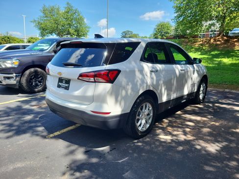 Used 2023 Chevrolet Equinox LS w/ LS Convenience Package FWD image 5