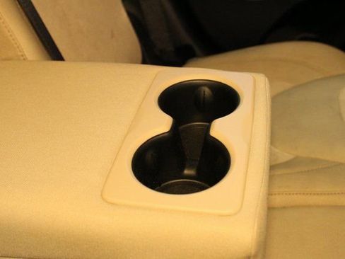 Used 2017 Jeep Cherokee Sport image 15