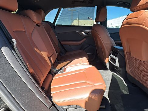 Used 2022 Audi Q8 Premium Plus w/ Premium Plus Package image 25