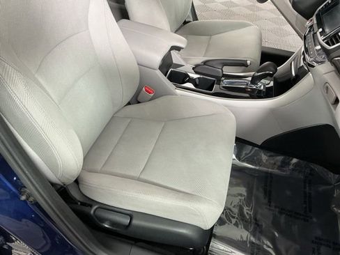 Used 2016 Honda Accord EX image 14