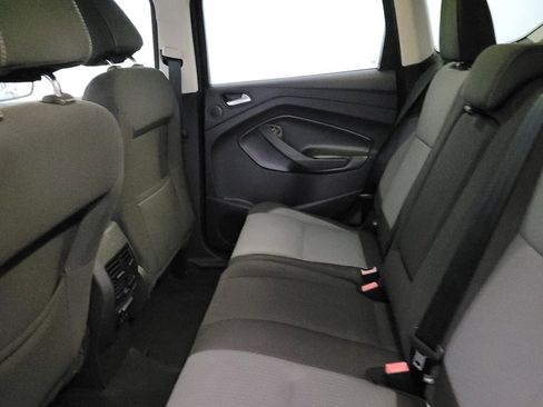 Used 2017 Ford Escape SE w/ Equipment Group 201A FWD image 18