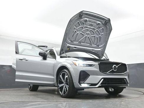Used 2024 Volvo XC60 B5 Ultimate w/ Protection Package Premier AWD/4WD image 57