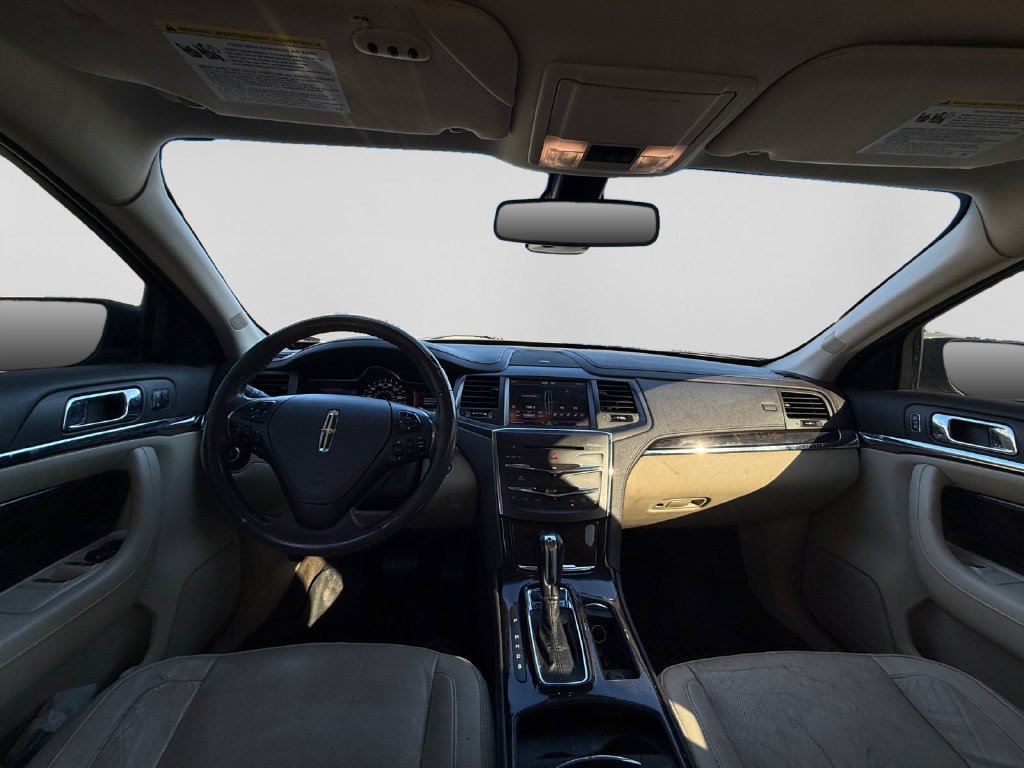 Used 2013 Lincoln MKS AWD image 18
