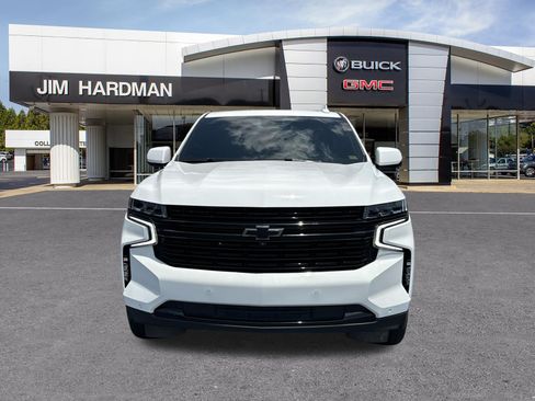 Used 2024 Chevrolet Suburban RST w/ Luxury Package AWD/4WD image 2