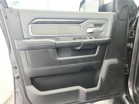 Used 2019 RAM 2500 Big Horn image 17