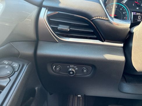 Used 2019 Chevrolet Traverse RS AWD/4WD image 31
