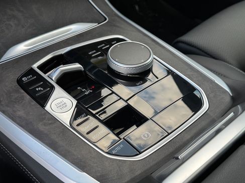 Used 2025 BMW X5 sDrive40i image 30