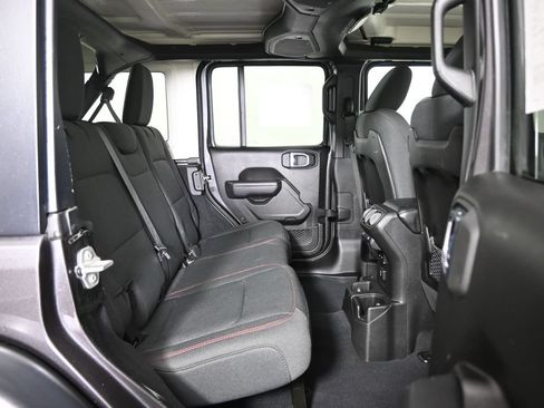 Used 2024 Jeep Wrangler Unlimited Rubicon w/ Dual Top Group AWD/4WD image 17
