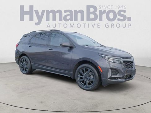 Used 2022 Chevrolet Equinox RS w/ Infotainment Package image 1