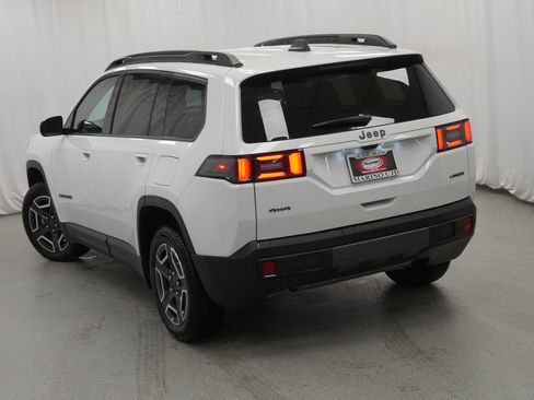 New 2026 Jeep Cherokee Laredo image 11