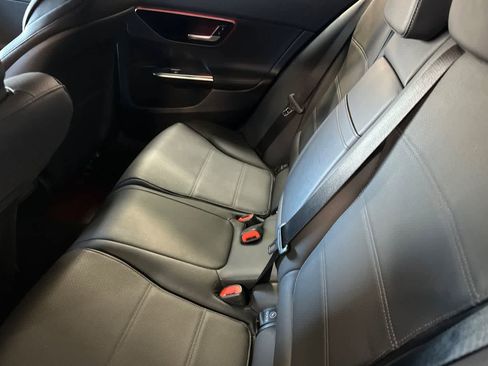 Used 2024 Mercedes-Benz C 300 Sedan image 5