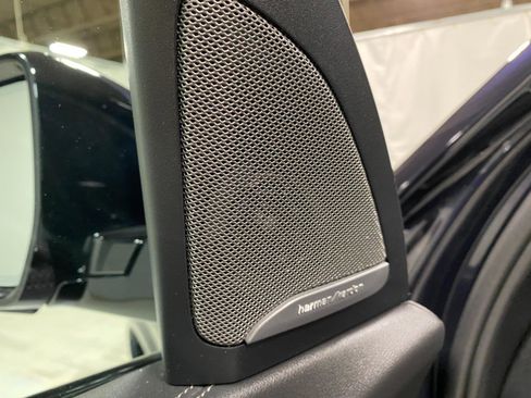 Certified 2024 BMW X5 xDrive40i w/ M Sport Package image 9