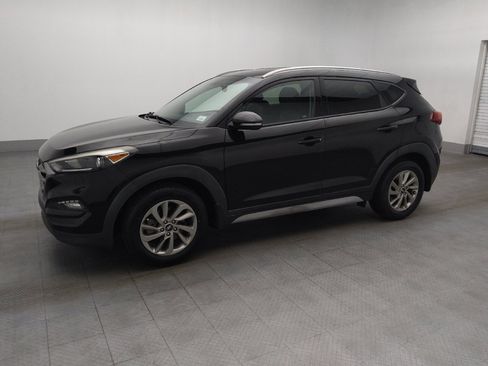 Used 2017 Hyundai Tucson SE Plus image 2