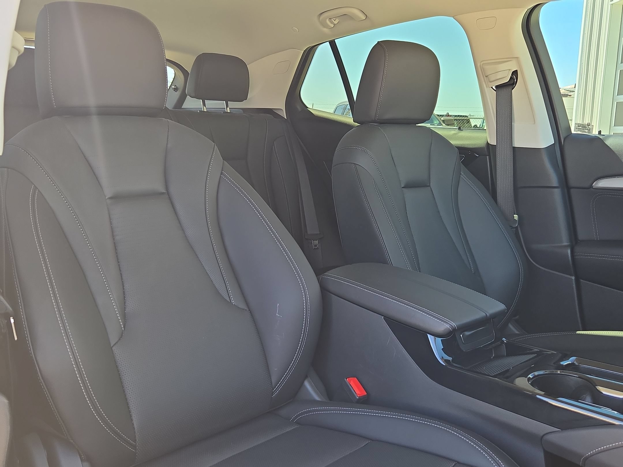 Used 2025 Buick Envision Preferred AWD/4WD image 30