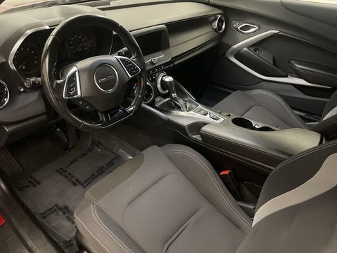 Used 2023 Chevrolet Camaro LT RWD image 4