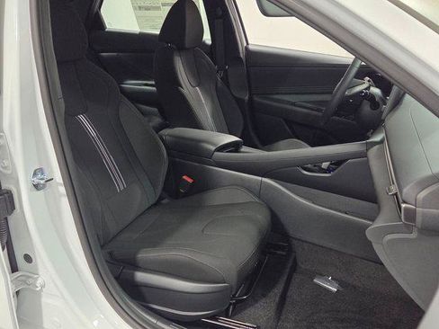 New 2026 Hyundai Elantra SEL Sport Premium FWD image 15