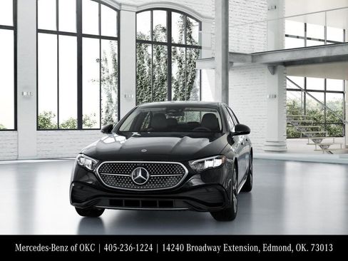 Used 2026 Mercedes-Benz E 350 4MATIC Sedan image 42